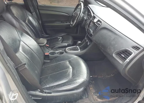 2013 Chrysler 200 Limited z USA, uszkodzony, nr VIN 1C3CCBCG2DN573195